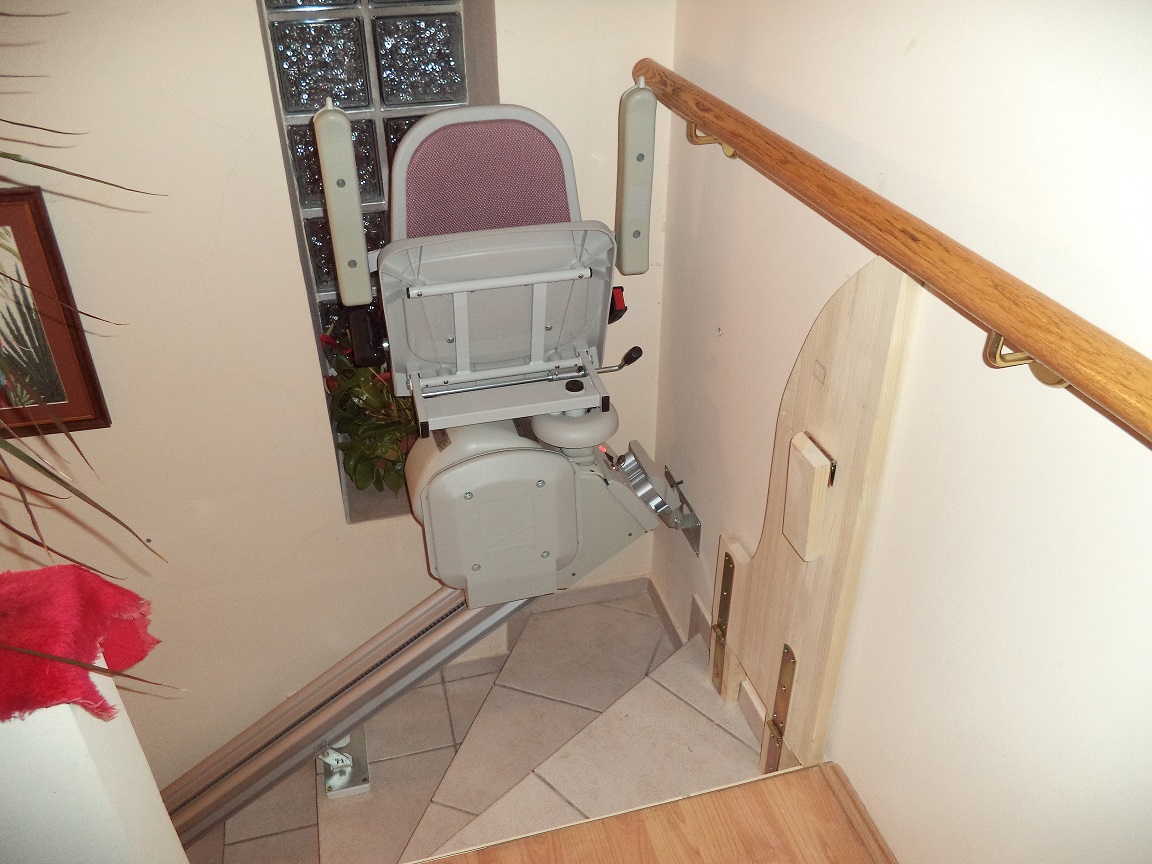 Egyenes lépcsőlift